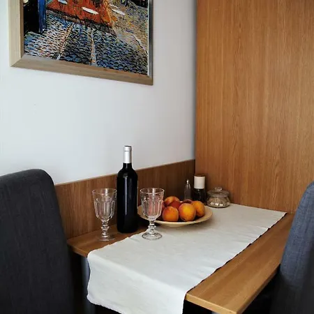 Apartmán Novobanska *